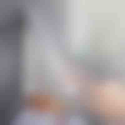 Suport pliabil pentru haine, montat pe perete | FOLDONA