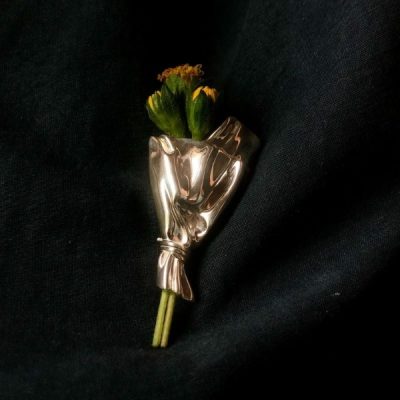 Broșă florală purtabilă - ac de vază, 4x2.8 cm, argintie sau aurie | VASIFINA